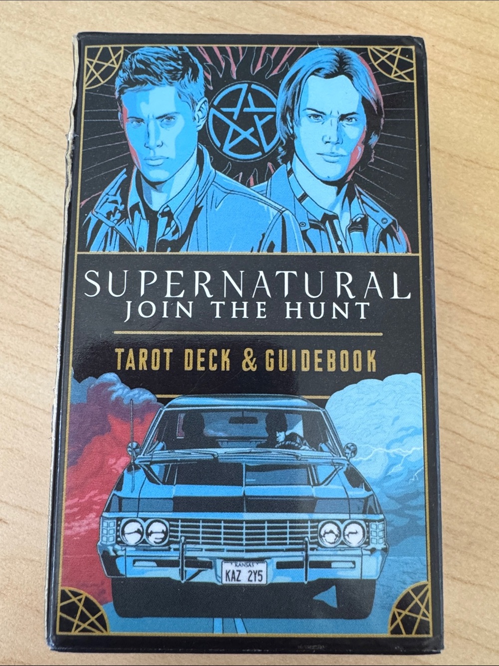 Supernatural "Join the Hunt" Tarot Deck & Guidebook - Blue/Black